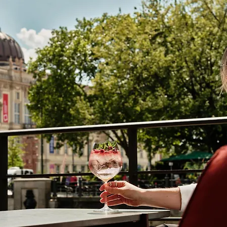 Hotell Radisson Collection Hotel, Berlin