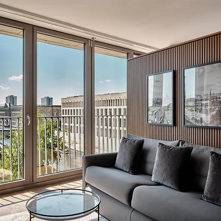 Radisson Collection Hotel, Hotell