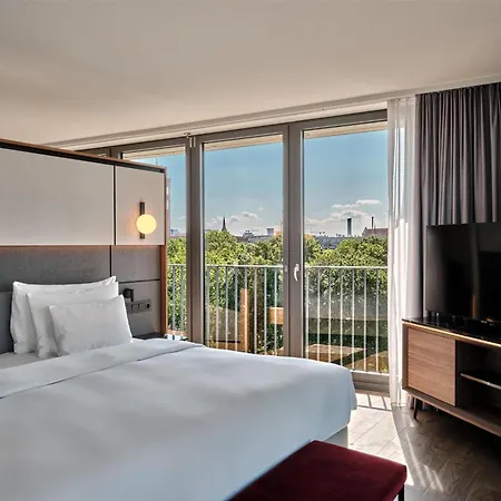 Radisson Collection Hotel, 5* Berlin