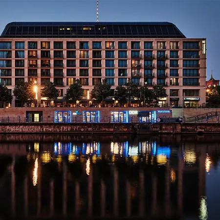Radisson Collection Hotel, Hotel