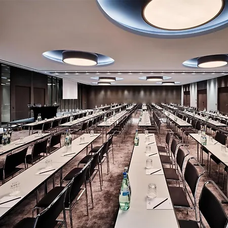 Radisson Collection Hotel, 5* Berlin